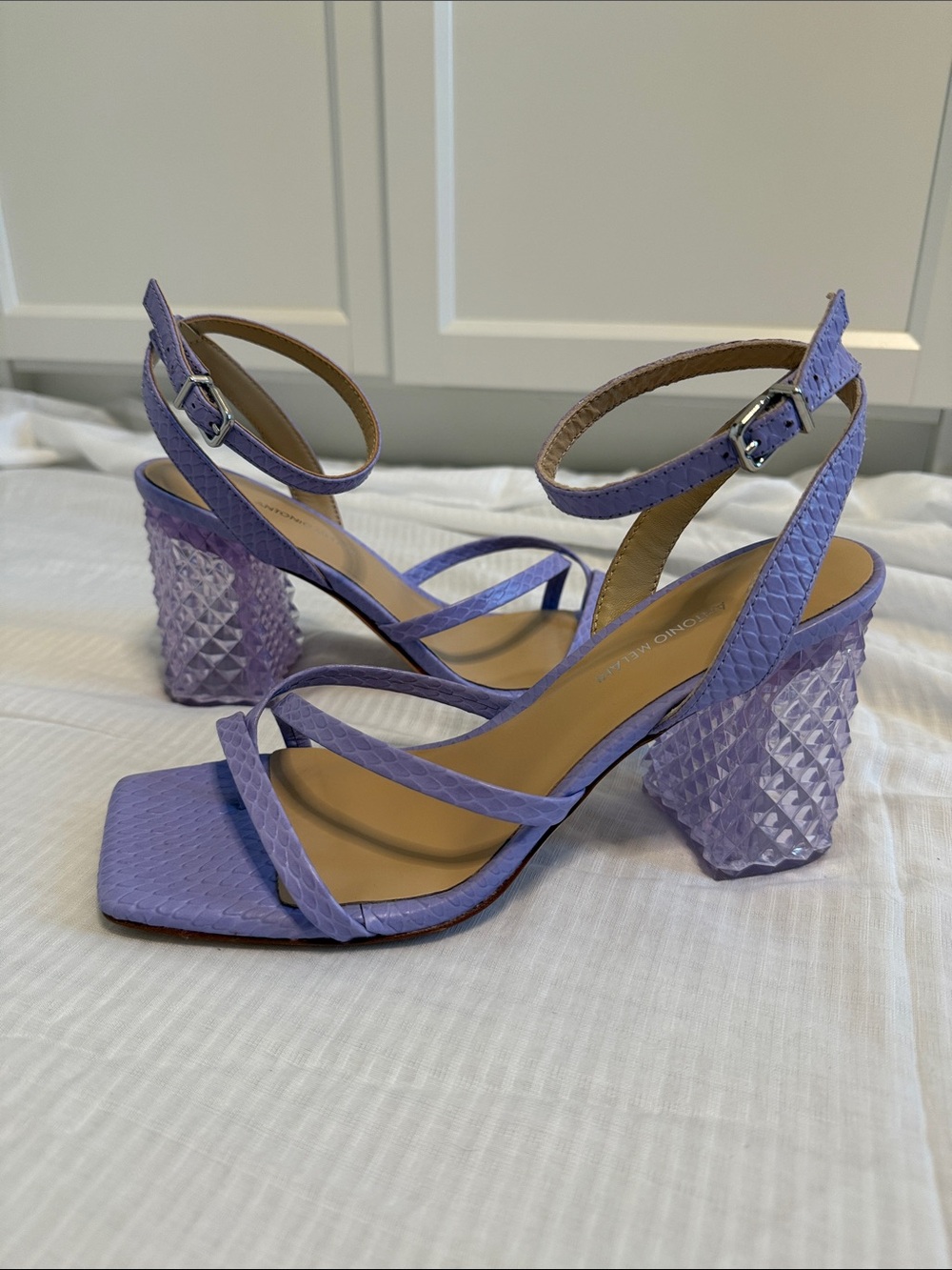 ANTONIO MELANI Lilac Strappy Block Heel Sandals size 9.5